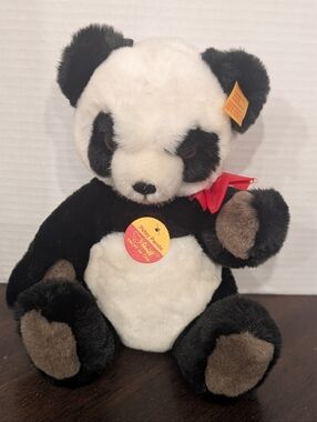 Steiff Articulated Petsy Panda 013454